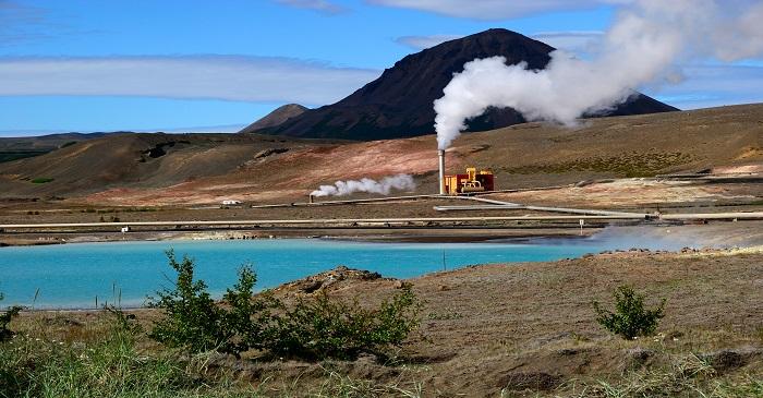 Comparing air, ground and geothermal energies 