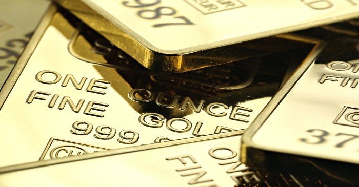 What are the risks of investing in pure gold