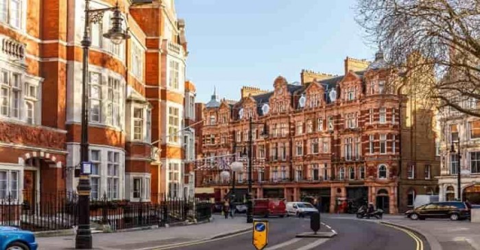 Where are American buying properties in the UK
