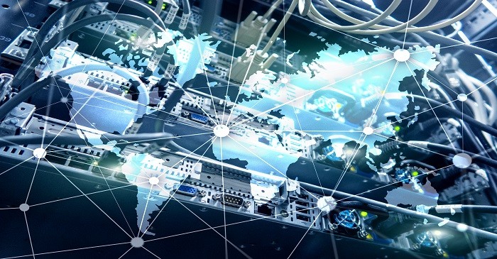 What are the advantages of globalization