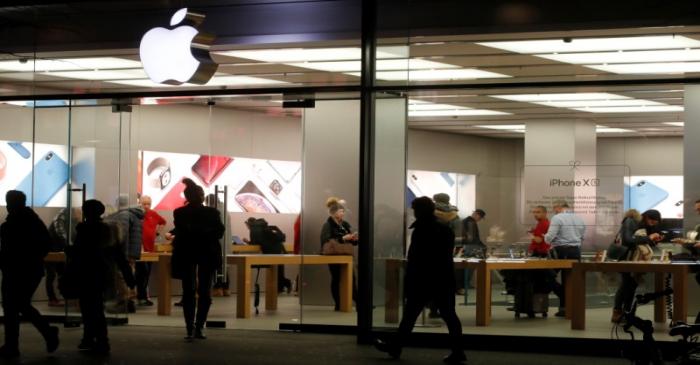 FILE PHOTO: An Apple store is seen in Zurich