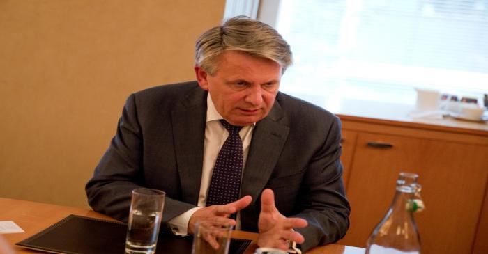 FILE PHOTO: Ben Van Beurden, CEO of Shell, speaks to Reuters reporters in Canary Wharf