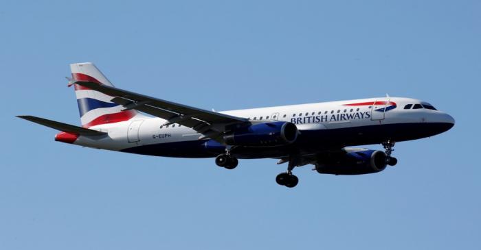 The G-EUPH British Airways Airbus A319-131 makes its final approach for landing at