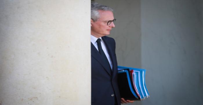 FILE PHOTO: French government attend the weekly cabinet meeting at the Elysee Palace in Paris