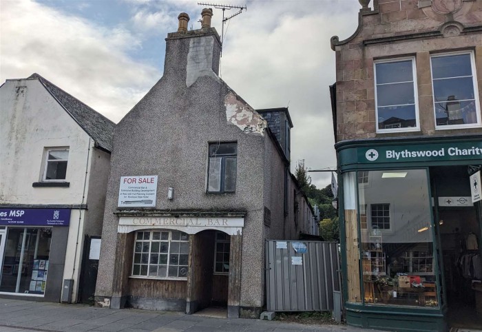 Action over \'eyesore\' Commercial Bar in Dingwall that has 100% unoccupied exemption so pays no tax