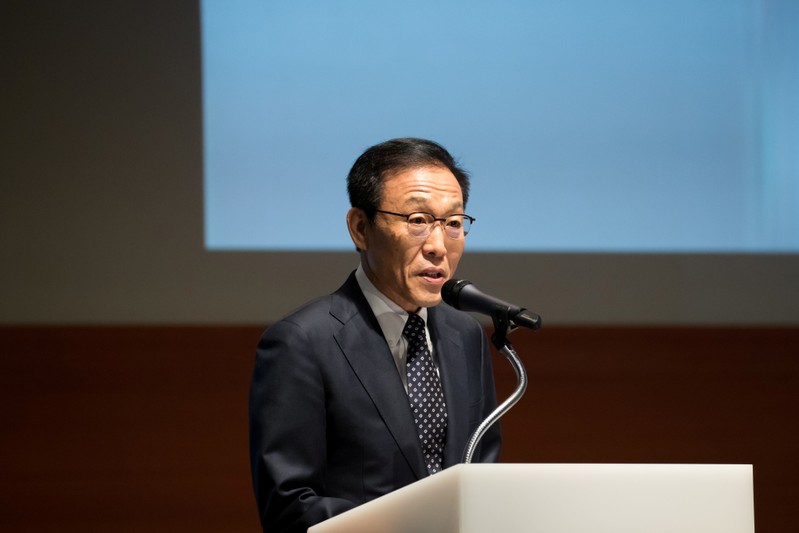 Kim Ki-nam, president and co-chief executive officer of Samsung Electronics Co., speaks during
