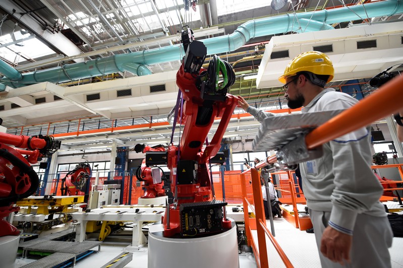 Ceremony to mark the installation of the first robot on the production line for the new