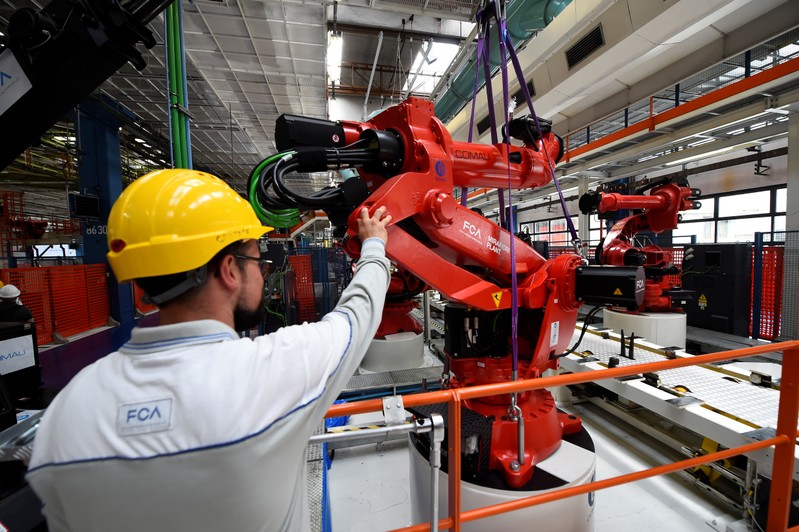 Ceremony to mark the installation of the first robot on the production line for the new