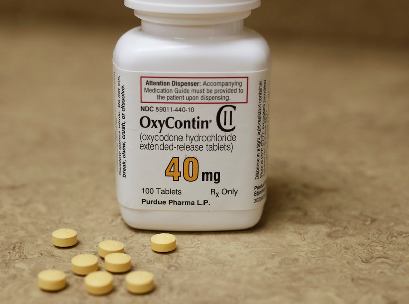 FILE PHOTO: A bottle of prescription painkiller OxyContin, 40mg pills, made by Purdue Pharma