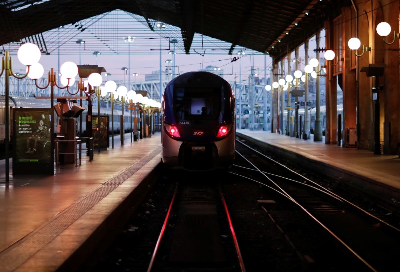 France faces its forty-second consecutive day of strikes