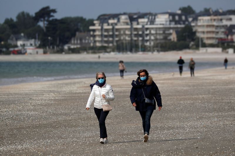 FILE PHOTO: France softens lockdown rules during the outbreak of the coronavirus disease