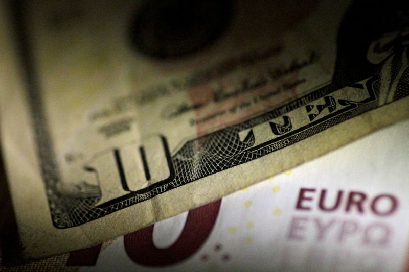 The German Bundesbank presents the new 50 euro banknote at it's headquarters in Frankfurt
