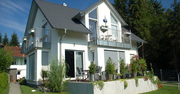 99 Alternatives European Houses